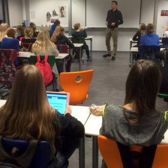 Ipad kennslustund með aðstoð 8. bekkjar