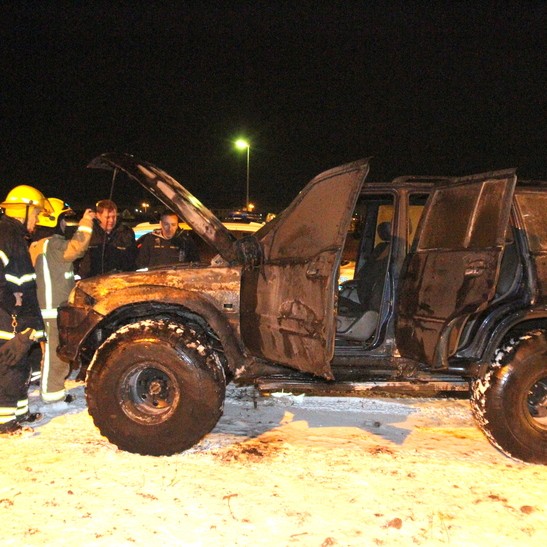 Jeppi varð eldi að bráð á Blönduósi