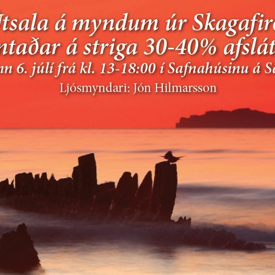 Útsala á fallegum myndum í Safnahúsinu í dag