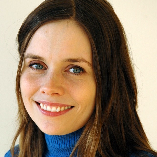 Katrín Jakobsdóttir veitir  styrki til vinnustaðanáms í fyrsta skiptið