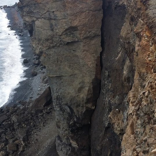 Lögregla fylgist enn með Ketubjörgum