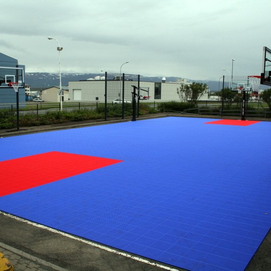 Körfuboltavöllurinn við Árskóla