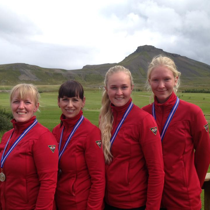 Að loknu móti er silfurpeningur í hús. Mynd: GSS.