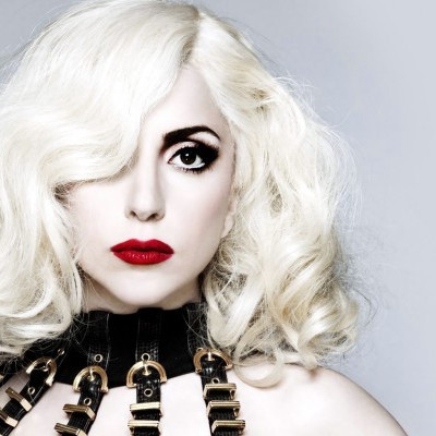 Lady Gaga á afmæli í dag. Myndin er sótt á sedogheyrt.is