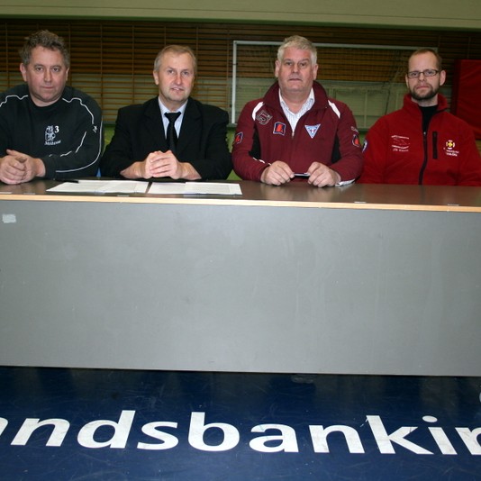 Skagfirðingasveit á búningum Tindastóls í stað Landsbankans