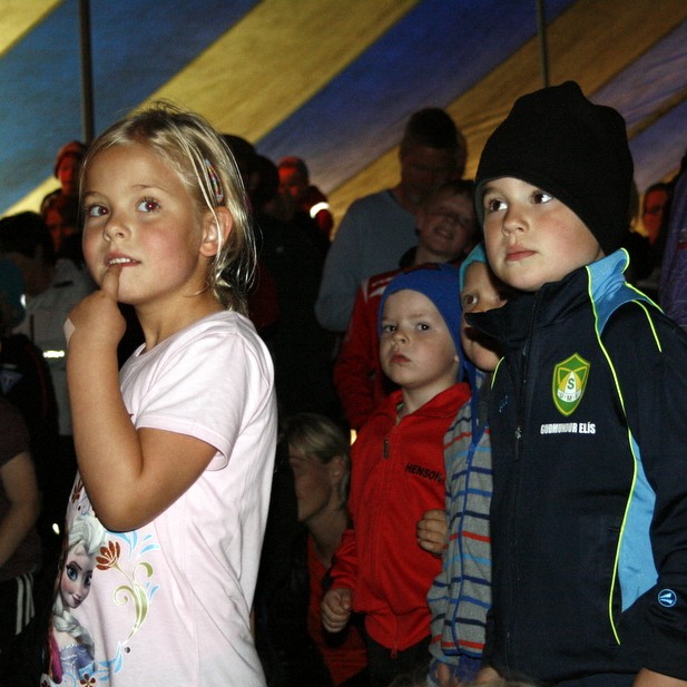 Unglingalandsmót - laugardagsdagskrá