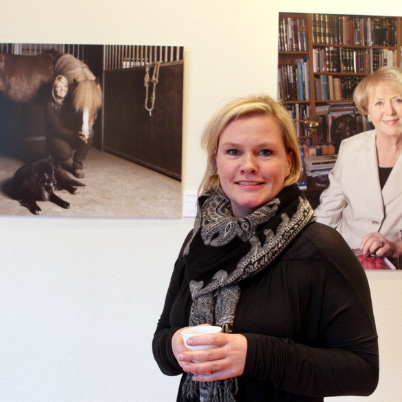 Ljósmyndasýning Önnu Maríu í Safnaðarheimili Akureyrarkirkju