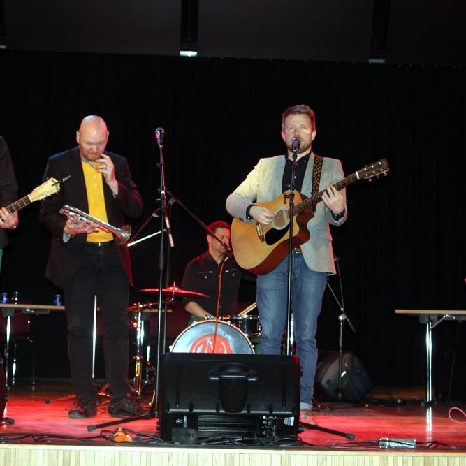 Hvanndalsbræður, Gísli Einars og Sóli Hólm fóru á kostum í Miðgarði um síðustu helgi. Myndir: KSE