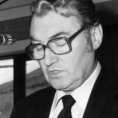 Marteinn Friðriksson látinn