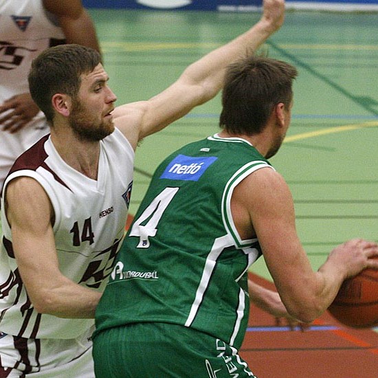 Tindastólsmenn unnu baráttusigur á ÍR-ingum