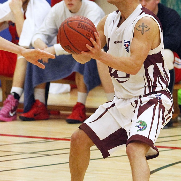 Skyldusigur á stigalausum Valsmönnum