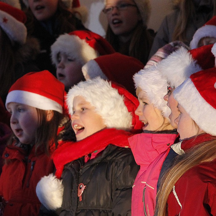 Ljósin tendruð í blíðskaparveðri - Uppfært