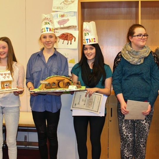 Piparkökuhúsakeppni í Varmahlíðarskóla