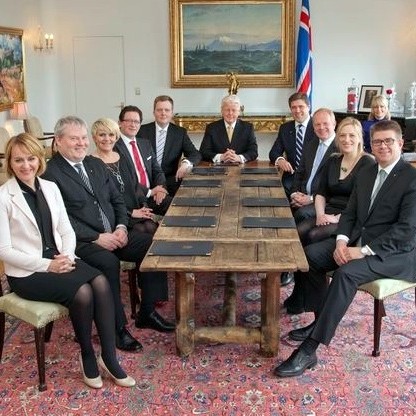 100 daga afmæli ríkisstjórnarinnar