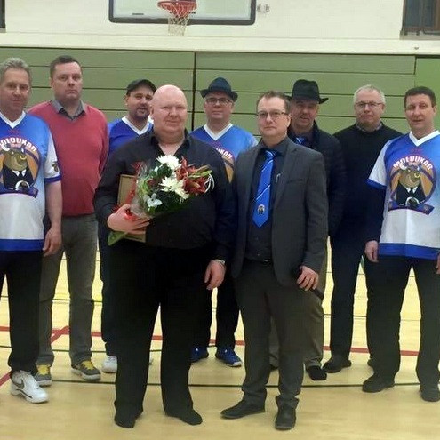 Frá afhendingu Samfélagsviðurkenningar Molduxa á jólamóti 2015.