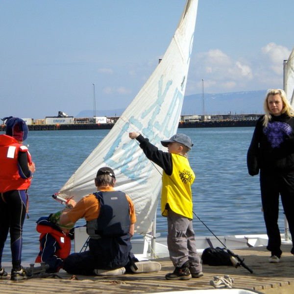 Aðalfundur siglingaklúbbsins Drangeyjar í kvöld
