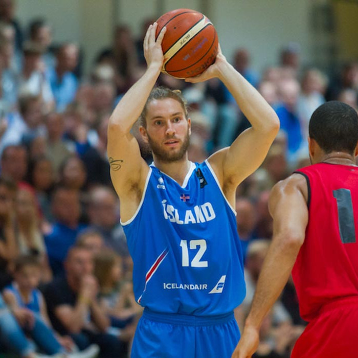 Sigtryggur Arnar í sínum fyrsta landsleik. MYND: KARFAN.IS