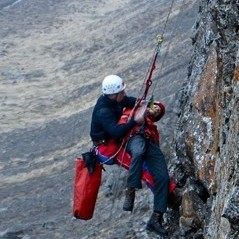 200 þúsund söfuðust fyrir björgunarsveitirnar