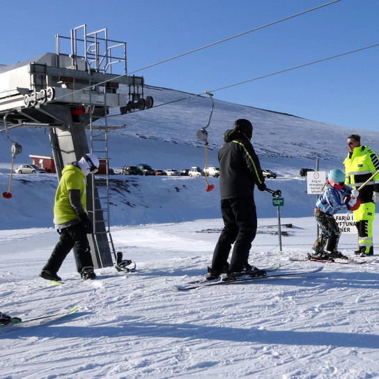 Opið í Tindastól fram að kvöldmat - Myndband