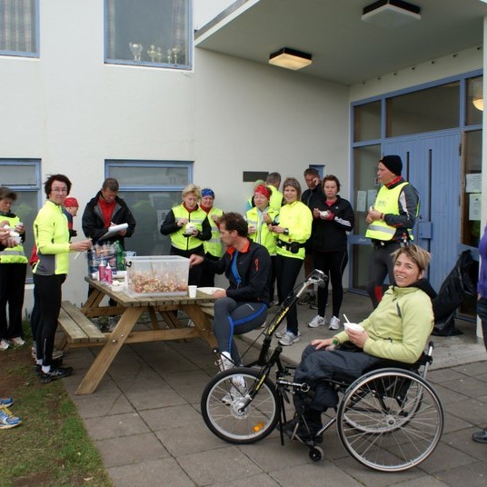 Margir skokkuðu til góðs