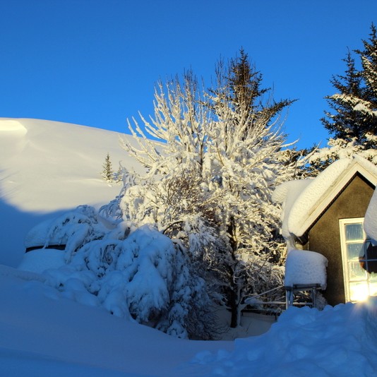 Fljótin á kafi í snjó - Myndband