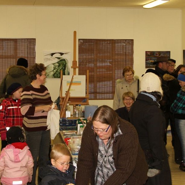 Myndlistarsýningin Litbrigði samfélagsins opnar í dag