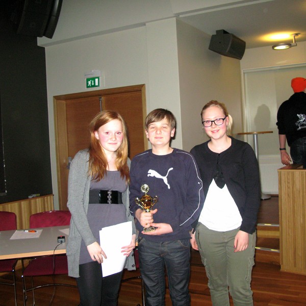 Austan Vatna sigruðu spurningakeppnina