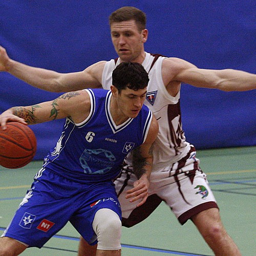 Keflavík sigraði naumlega í baráttuleik