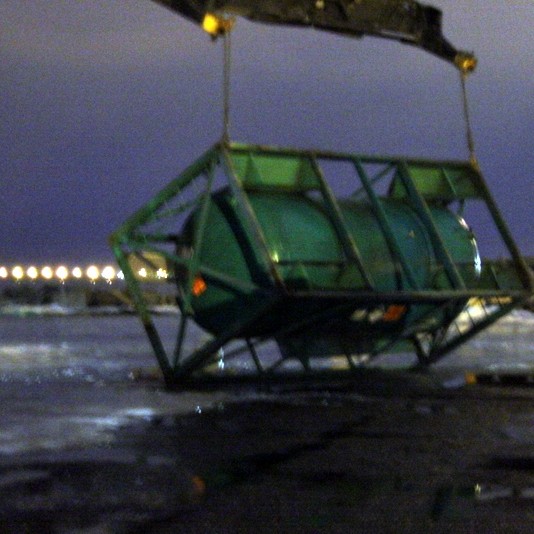 Saltsýra lak úr tanki á Sauðárkróki