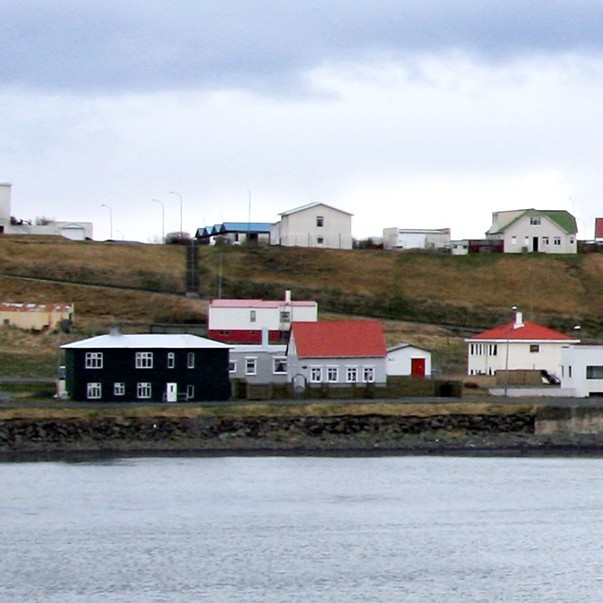 Aðalgatan ekki malbikuð í sumar
