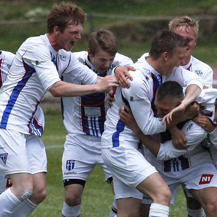 Afturelding lögð í gras