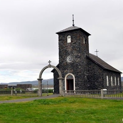 Þingeyrarklausturskirkja. Mynd: Northwest.is