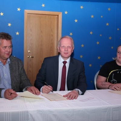 Oddviti Húnavatnshrepps undrritar.