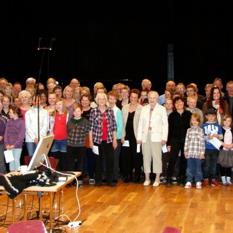 Mögnuð stemning í Miðgarði er Skagfirðingar sungu fyrir Þjóðkórinn - Myndband