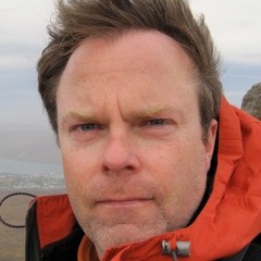 Hóf 30 tinda göngu á Tröllakirkju