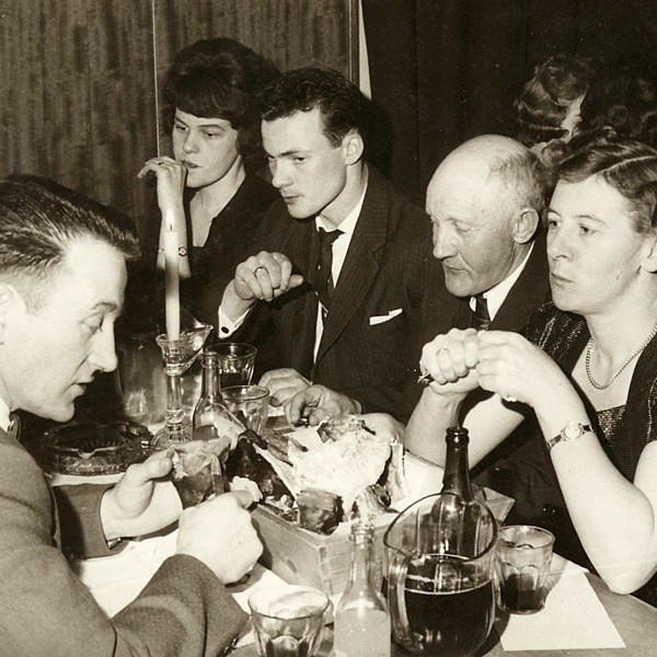 Foreldrar hvattir til að gæta unglinganna