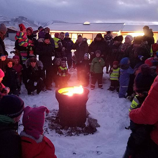 Þrettándagleði á leikskólanum Barnabóli á Skagaströnd. Mynd: Vefsíða leikskólans.