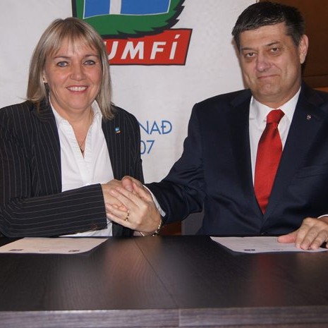 Samningar undirritaður vegna 2. Landsmóts UMFÍ 50+