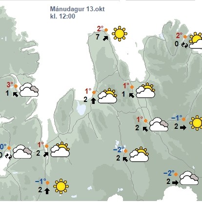 Hæg suðvestlæg eða breytileg átt í dag
