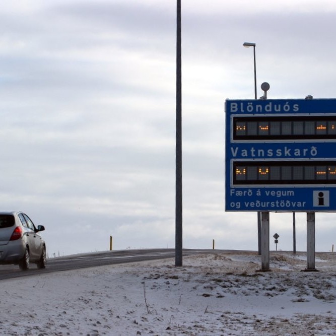 Veðurklúbburinn í Dalbæ spáir rysjóttum desember og hvítum jólum. Mynd: KSE.