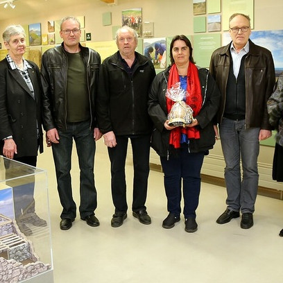 Verðlaunahafar ásamt Sigríði Auði Arnardóttur, ráðuneytisstjóra, og Árna Bragasyni, landgræðslustjóra. Mynd: Land.is