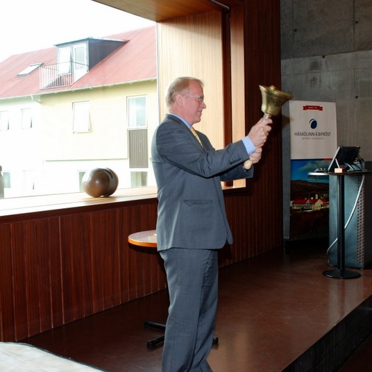 Hringdi skólann inn í bókstaflegri merkingu