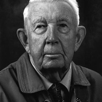 Vilhjálmur Hjálmarsson á Brekku 100 ára