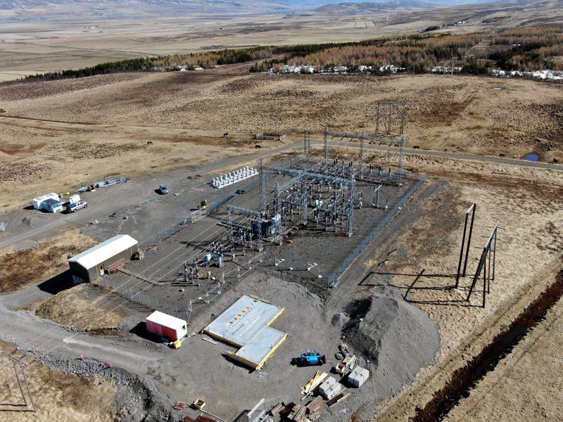 Spennuvirki rís í Varmahlíð.      Myndir: skagafjordur.is