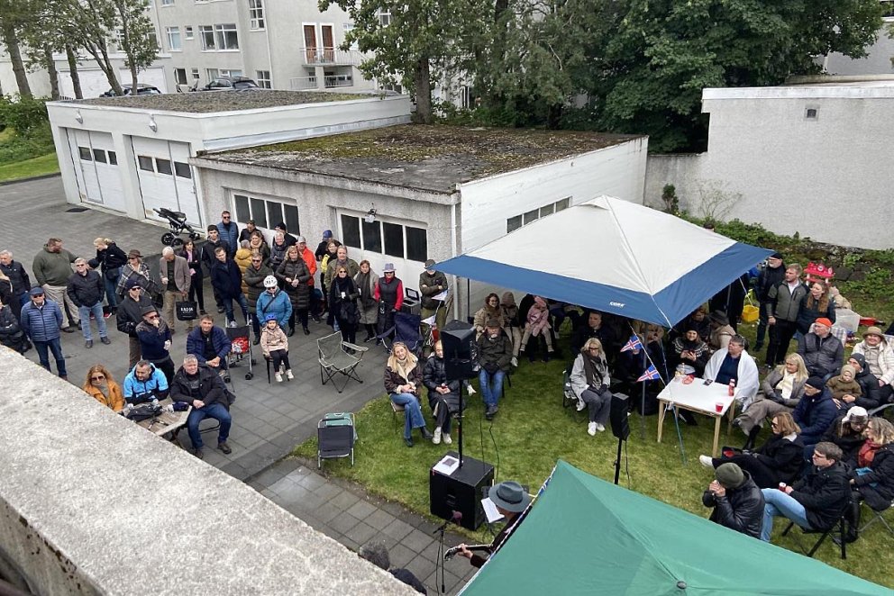 Allir í stuði! MYNDIR FRÁ EIKA OG BERGRÚNU