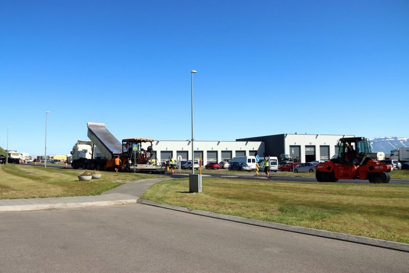 Malbikunarframkvæmdir við Kjarnann á Sauðárkróki. Mynd:FB/Sveitarfélagið Skagafjörður