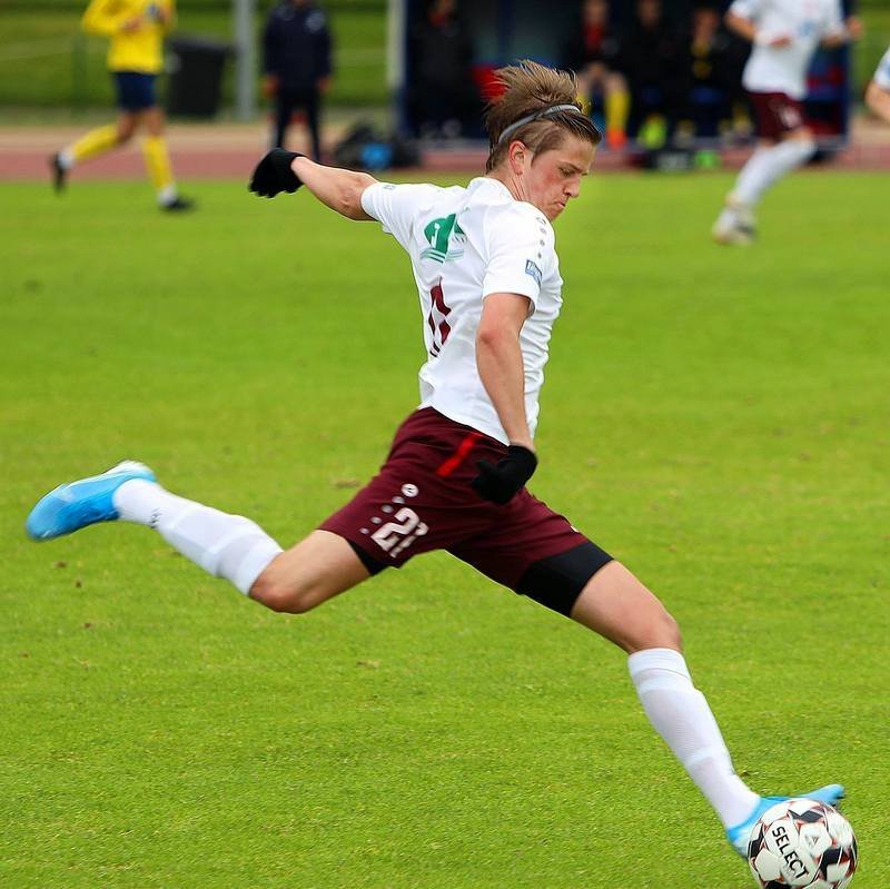 Addi Ó og félagar lutu í gras á Dalvík. MYND:ÓAB