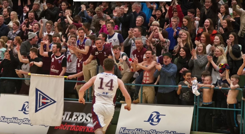 Skjáskot úr myndskeiði. Myndir í myndskeiði eru eftir Hjalta Árna.