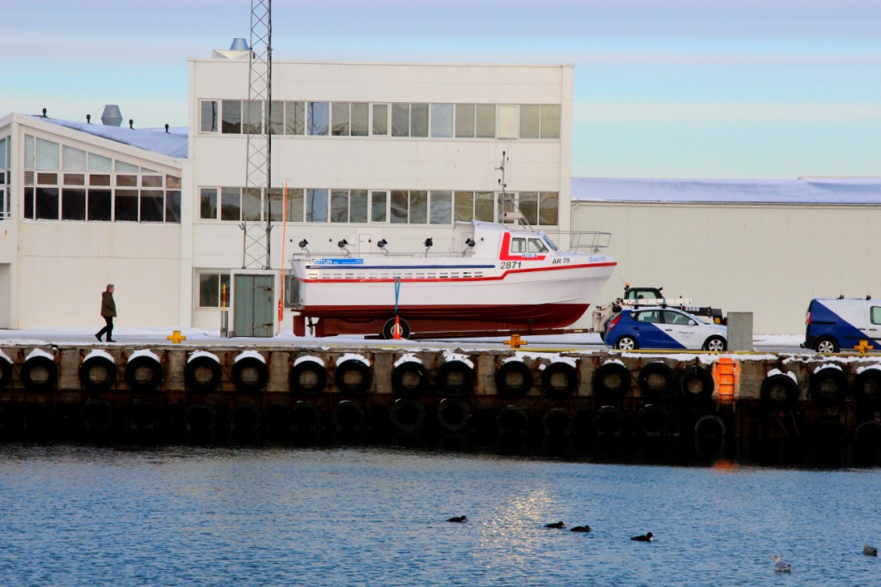 Frá sjósetningu Öglu í febrúar á seinasta ári, fyrsta bátsins sem Mótun smíðaði. Mynd: SG.