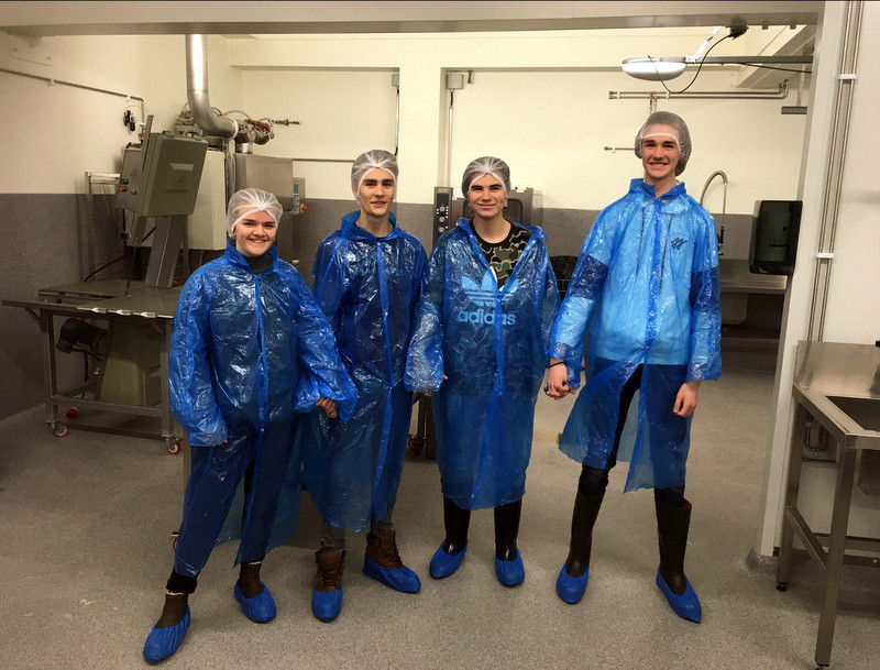 Nokkrir nemendanna í fullum skrúða. Mynd: Biopol.is